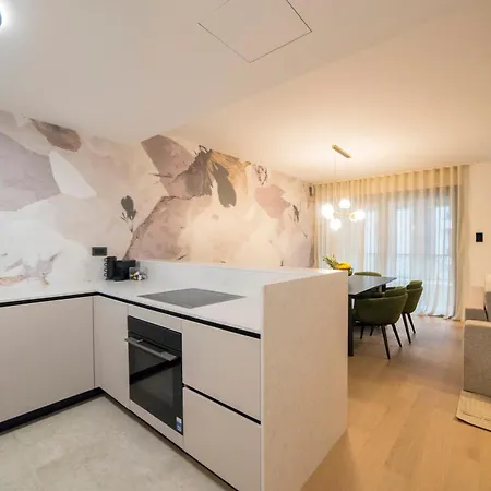 Optima Deluxe Apartment Zagreb Exterior photo